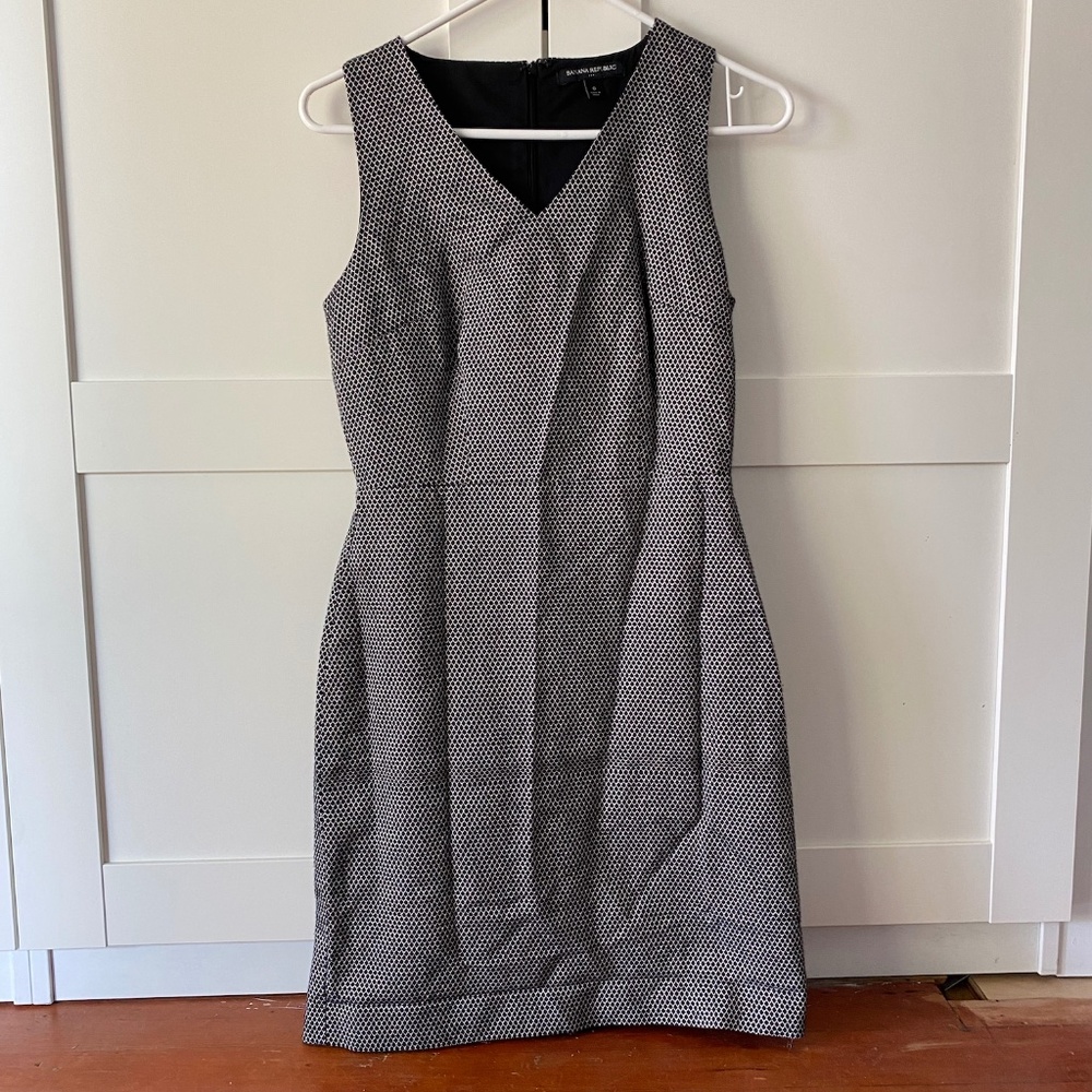 Banana Republic Sleeveless Shift Dress Size 0